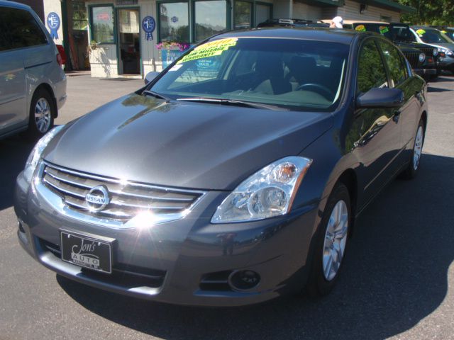 2010 Nissan Altima Pickupslt Quad Cab SWB 4WD 4x4 Truck