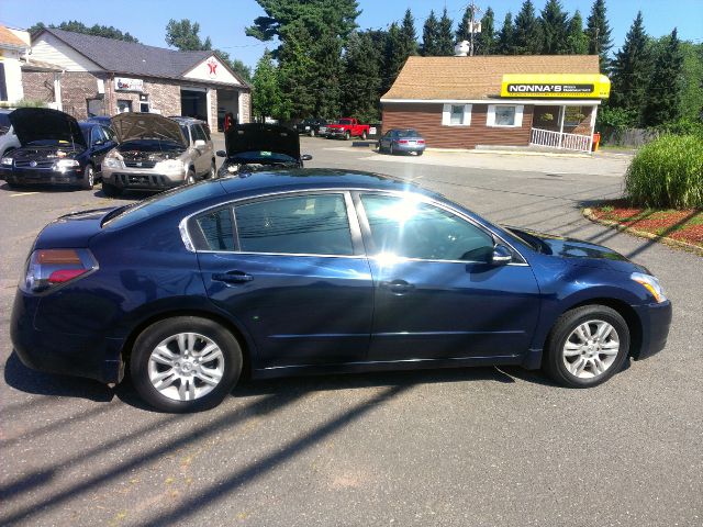 2010 Nissan Altima SLT Quad Cab 2WD