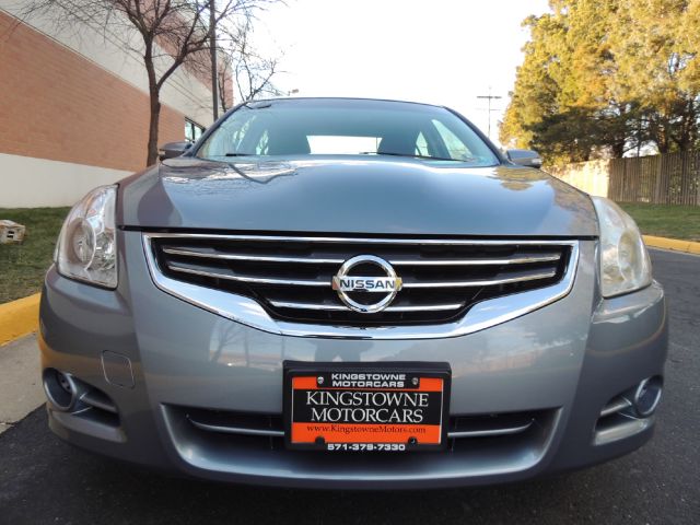 2010 Nissan Altima SLT Quad Cab 2WD