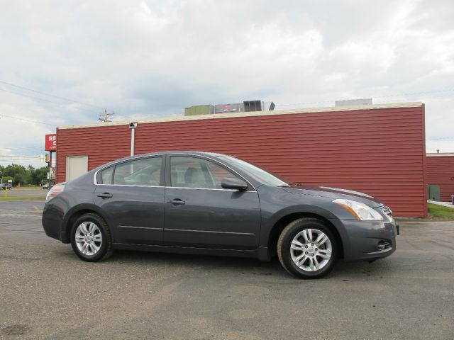 2010 Nissan Altima SLT Quad Cab 2WD