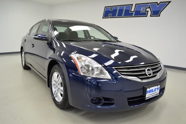 2010 Nissan Altima Pickupslt Quad Cab SWB 4WD 4x4 Truck