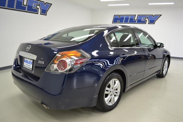 2010 Nissan Altima Pickupslt Quad Cab SWB 4WD 4x4 Truck