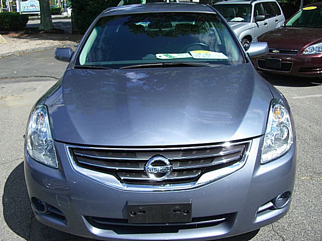 2010 Nissan Altima Pickupslt Quad Cab SWB 4WD 4x4 Truck