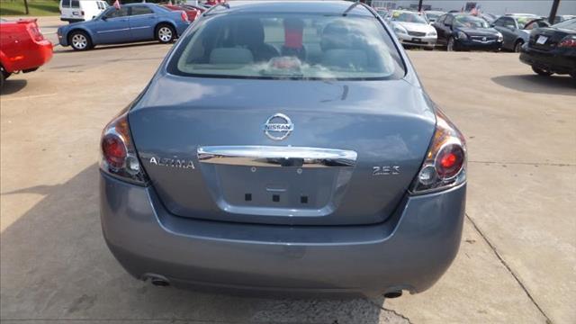 2010 Nissan Altima Mountaineer