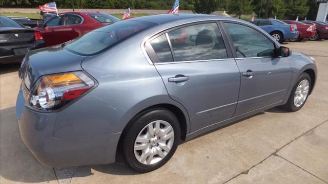 2010 Nissan Altima Mountaineer