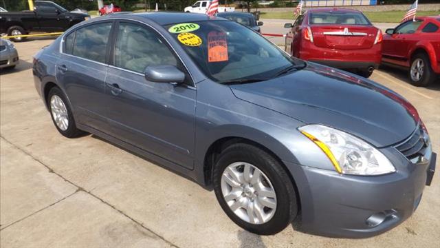 2010 Nissan Altima Mountaineer