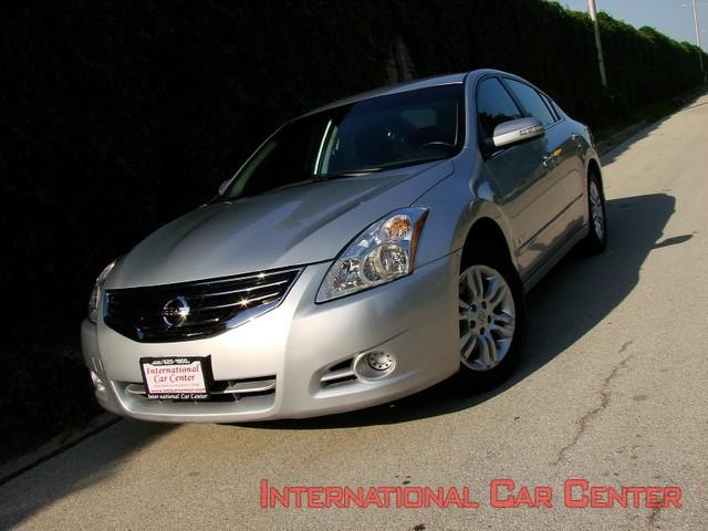 2010 Nissan Altima ESi