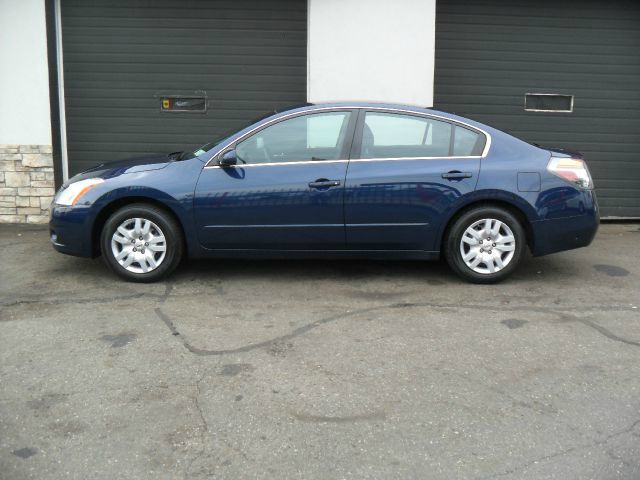 2010 Nissan Altima Pickupslt Quad Cab SWB 4WD 4x4 Truck