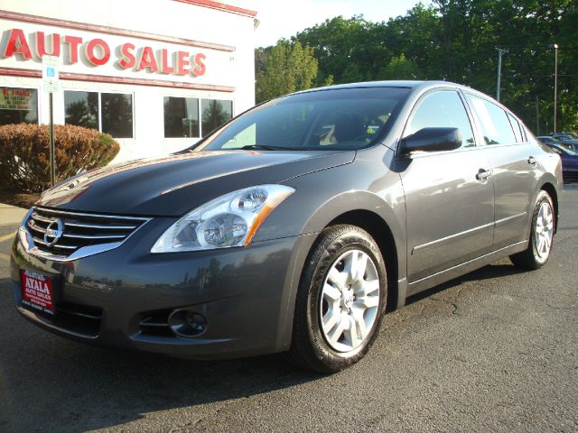 2010 Nissan Altima Pickupslt Quad Cab SWB 4WD 4x4 Truck