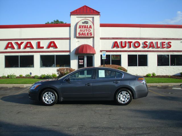 2010 Nissan Altima Pickupslt Quad Cab SWB 4WD 4x4 Truck