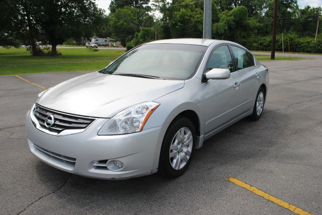 2010 Nissan Altima Pickupslt Quad Cab SWB 4WD 4x4 Truck