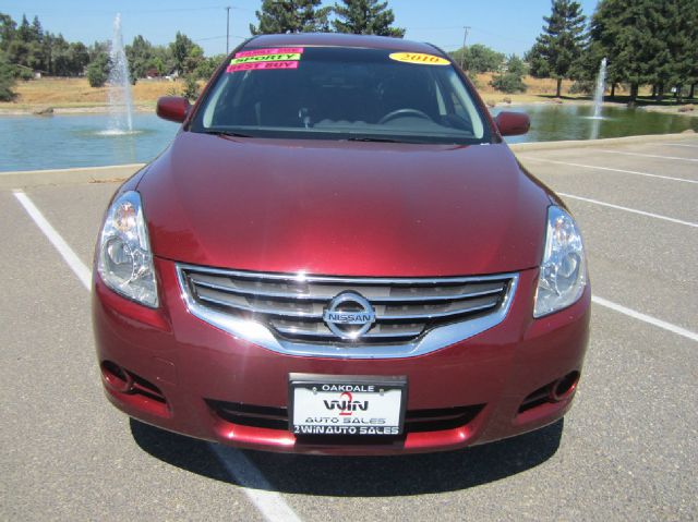 2010 Nissan Altima Pickupslt Quad Cab SWB 4WD 4x4 Truck