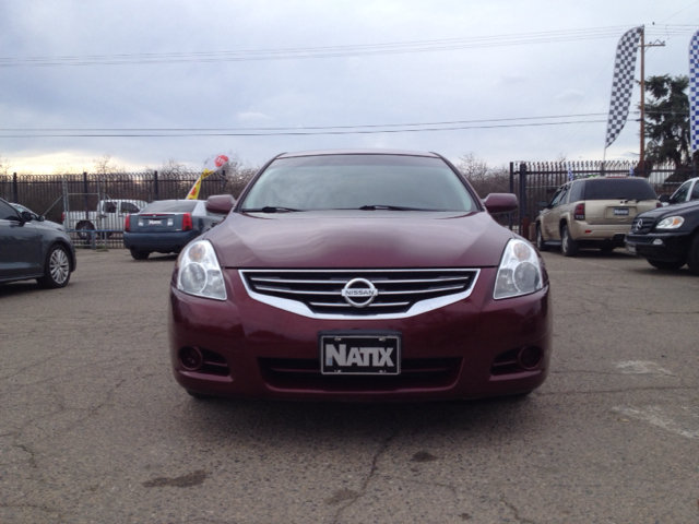 2010 Nissan Altima Pickupslt Quad Cab SWB 4WD 4x4 Truck