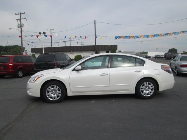 2010 Nissan Altima Pickupslt Quad Cab SWB 4WD 4x4 Truck