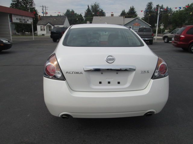 2010 Nissan Altima Pickupslt Quad Cab SWB 4WD 4x4 Truck