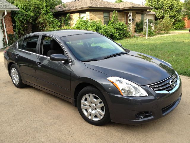 2010 Nissan Altima Pickupslt Quad Cab SWB 4WD 4x4 Truck