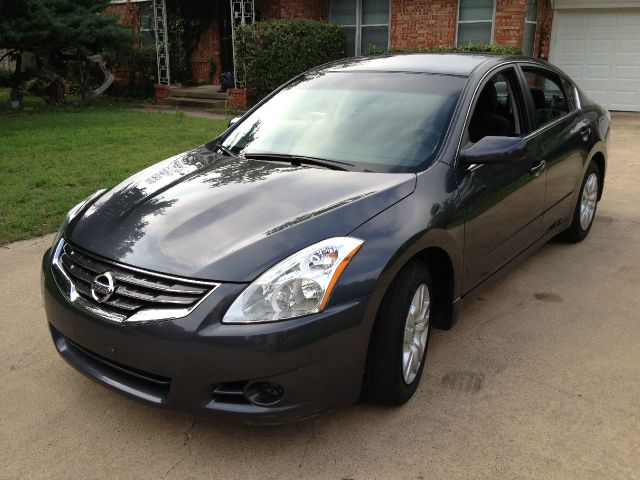 2010 Nissan Altima Pickupslt Quad Cab SWB 4WD 4x4 Truck