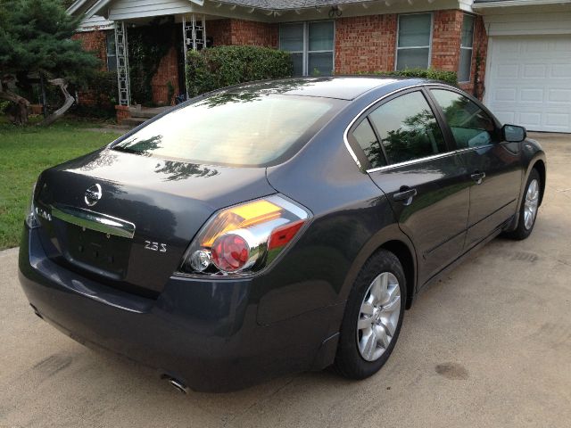 2010 Nissan Altima Pickupslt Quad Cab SWB 4WD 4x4 Truck