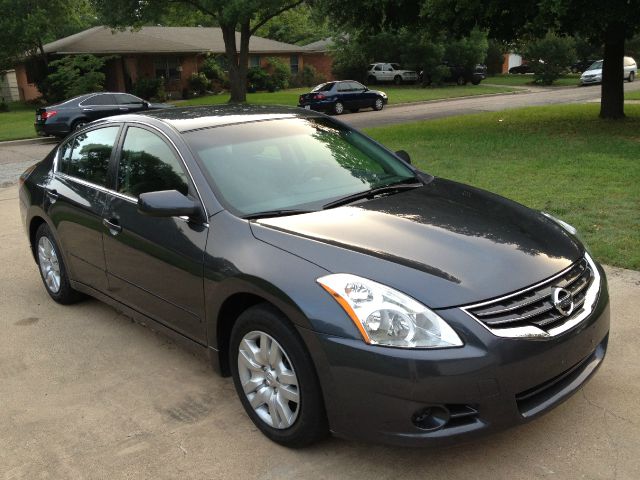 2010 Nissan Altima Pickupslt Quad Cab SWB 4WD 4x4 Truck