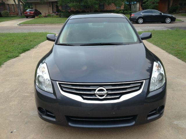 2010 Nissan Altima Pickupslt Quad Cab SWB 4WD 4x4 Truck