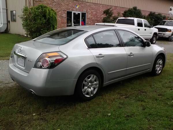 2010 Nissan Altima Pickupslt Quad Cab SWB 4WD 4x4 Truck