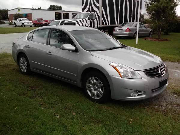 2010 Nissan Altima Pickupslt Quad Cab SWB 4WD 4x4 Truck