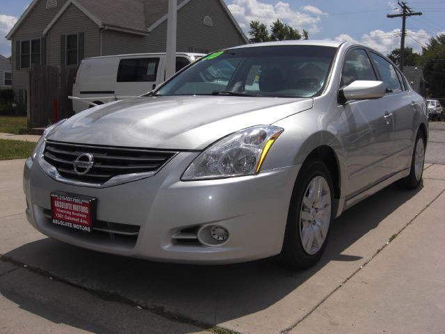 2010 Nissan Altima Pickupslt Quad Cab SWB 4WD 4x4 Truck