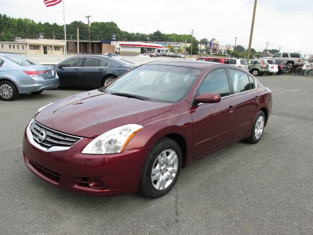 2010 Nissan Altima Pickupslt Quad Cab SWB 4WD 4x4 Truck