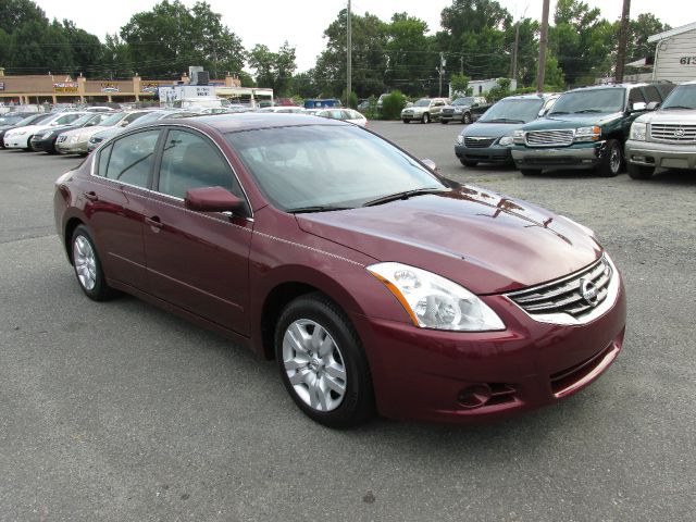 2010 Nissan Altima Pickupslt Quad Cab SWB 4WD 4x4 Truck