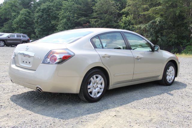 2010 Nissan Altima Pickupslt Quad Cab SWB 4WD 4x4 Truck