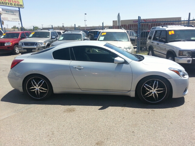 2010 Nissan Altima Pickupslt Quad Cab SWB 4WD 4x4 Truck