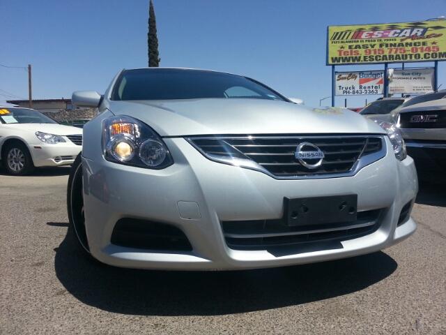 2010 Nissan Altima Pickupslt Quad Cab SWB 4WD 4x4 Truck