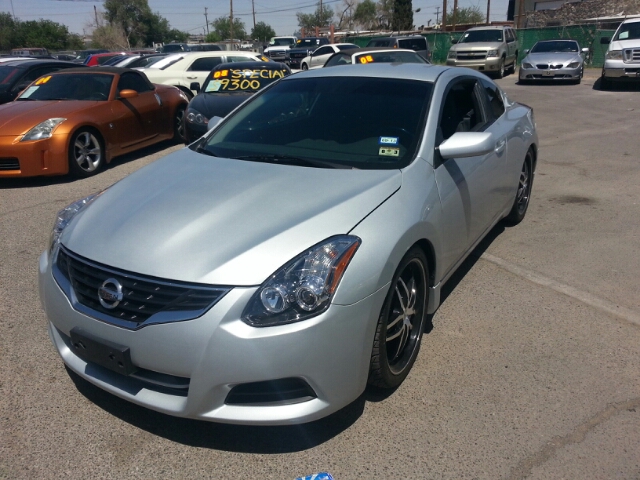 2010 Nissan Altima Pickupslt Quad Cab SWB 4WD 4x4 Truck