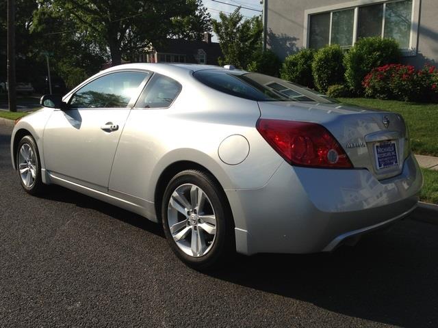 2010 Nissan Altima Pickupslt Quad Cab SWB 4WD 4x4 Truck