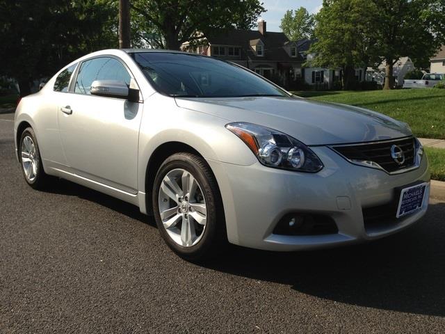 2010 Nissan Altima Pickupslt Quad Cab SWB 4WD 4x4 Truck