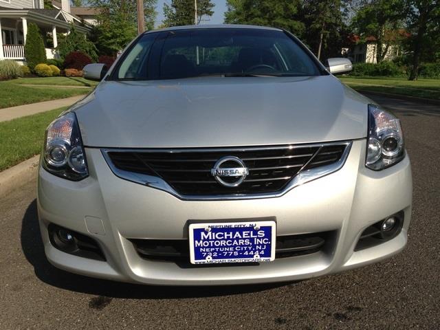 2010 Nissan Altima Pickupslt Quad Cab SWB 4WD 4x4 Truck