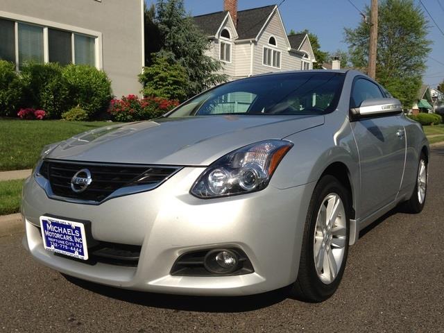 2010 Nissan Altima Pickupslt Quad Cab SWB 4WD 4x4 Truck