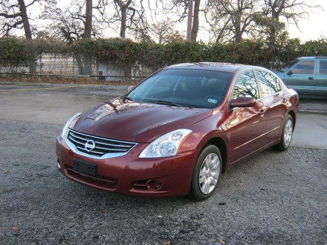 2010 Nissan Altima GS-R