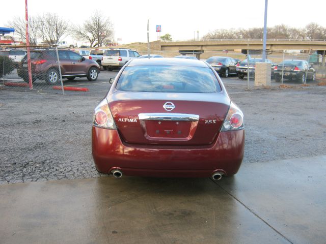 2010 Nissan Altima GS-R