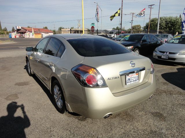 2010 Nissan Altima Pickupslt Quad Cab SWB 4WD 4x4 Truck