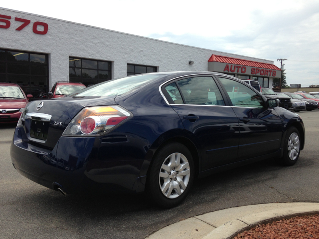 2010 Nissan Altima Pickupslt Quad Cab SWB 4WD 4x4 Truck