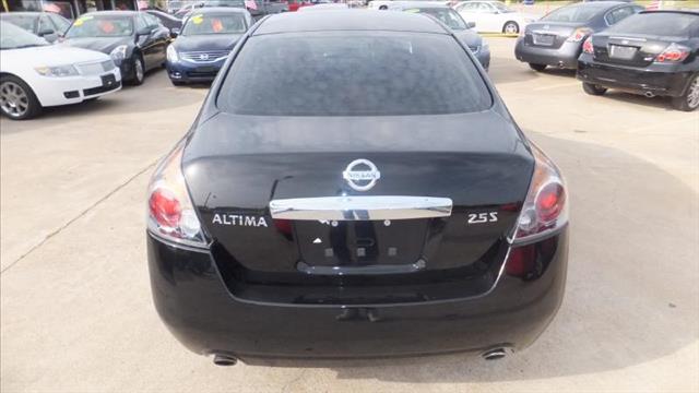 2010 Nissan Altima Mountaineer