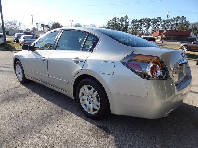 2010 Nissan Altima Mountaineer