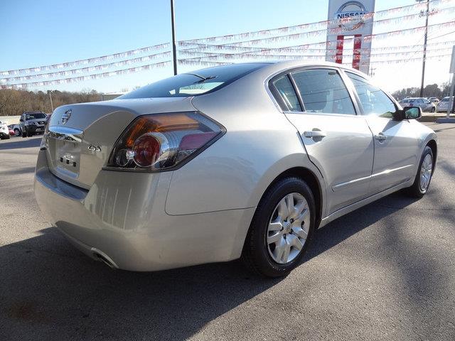 2010 Nissan Altima Mountaineer