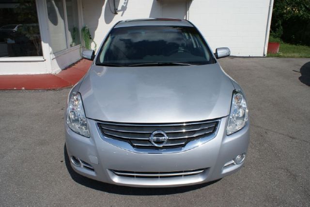 2010 Nissan Altima Pickupslt Quad Cab SWB 4WD 4x4 Truck