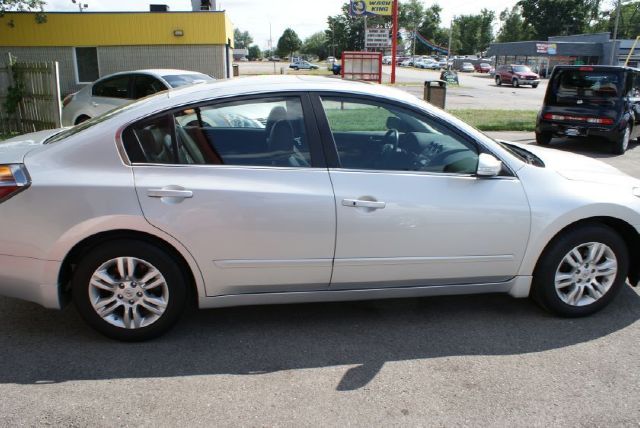 2010 Nissan Altima Pickupslt Quad Cab SWB 4WD 4x4 Truck