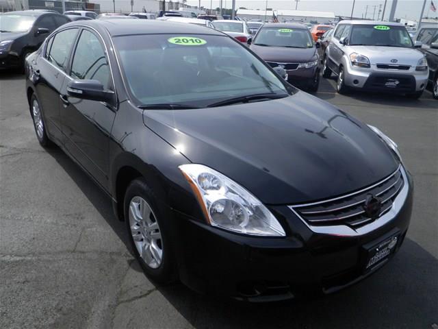 2010 Nissan Altima Pickupslt Quad Cab SWB 4WD 4x4 Truck