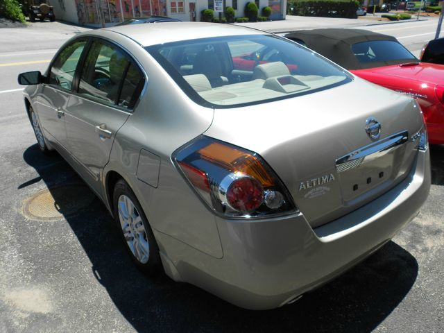 2010 Nissan Altima Pickupslt Quad Cab SWB 4WD 4x4 Truck