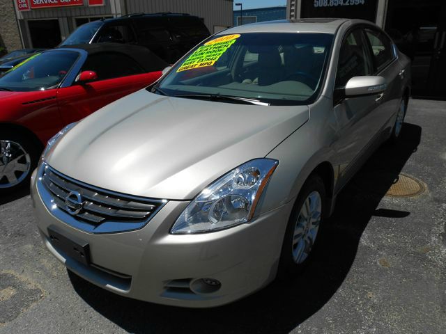 2010 Nissan Altima Pickupslt Quad Cab SWB 4WD 4x4 Truck