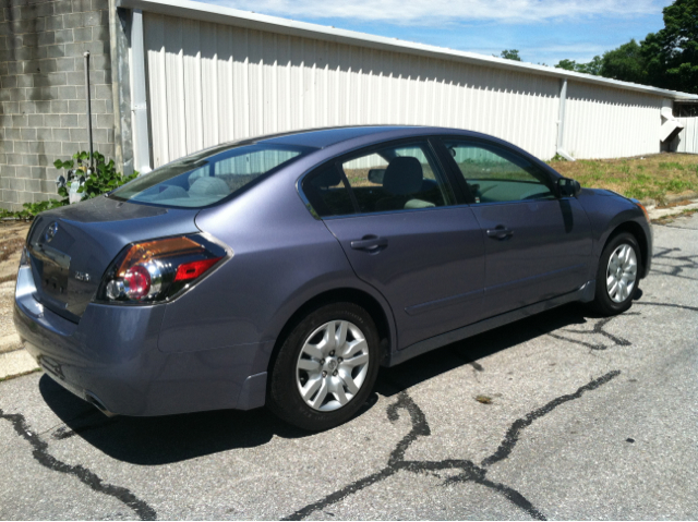 2010 Nissan Altima Pickupslt Quad Cab SWB 4WD 4x4 Truck